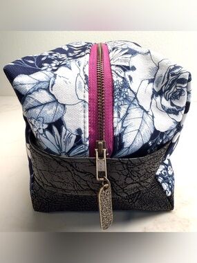 Rebecca Scott Designs Terra Cube Travel & Cosmetic Bag Nightingale Floral